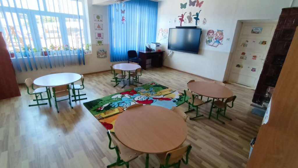 ,,Dotarea cu mobilier, materiale didactice și echipamente digitale a unităților de învățământ de pe raza Comunei Castranova, judetul Dolj”